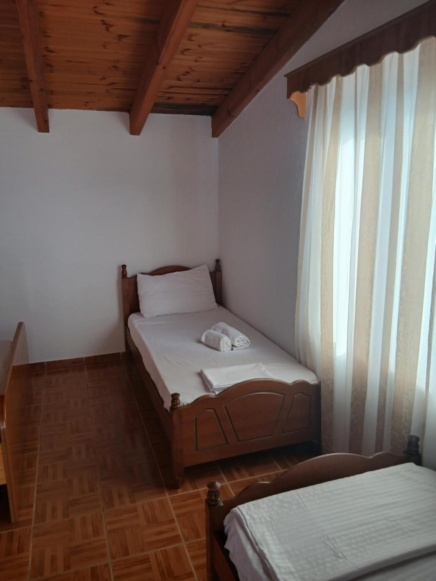 Ari's Cozy Rooms, Llogara * Nicaj-Shale